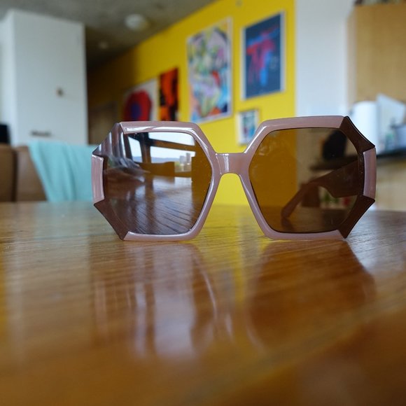 Polygonal Square Jelly Brown statement UV sunglasses - Picture 1 of 13